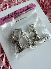 Load image into Gallery viewer, Witch Hat Clip On Earrings

