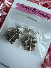 Load image into Gallery viewer, Present/Gift Clip On Earrings
