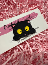 Load image into Gallery viewer, Black Cat Pin Badge
