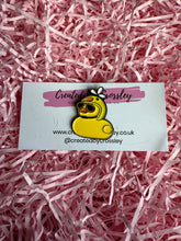 Load image into Gallery viewer, Duck Pin Badge

