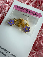 Load image into Gallery viewer, Purple Flower Clip On Earrings
