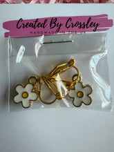Load image into Gallery viewer, Mini Flower Clip On Earrings
