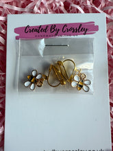Load image into Gallery viewer, Mini Bee Clip On Earrings
