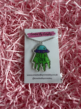 Load image into Gallery viewer, Alien Charm Necklace
