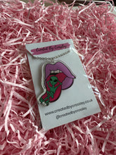 Load image into Gallery viewer, Alien Mouth Charm Necklace
