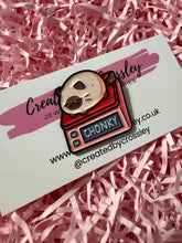 Load image into Gallery viewer, Chonky Cat Pin Badge
