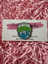 Load image into Gallery viewer, Peas on Earth Pin Badge
