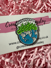 Load image into Gallery viewer, Peas on Earth Pin Badge
