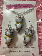 Load image into Gallery viewer, Grey Cat Jewellery Set
