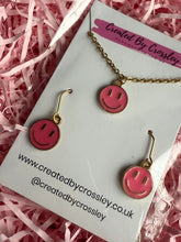 Load image into Gallery viewer, Pink Happy Face Jewellery Set
