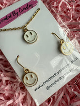 Load image into Gallery viewer, White Happy Face Jewellery Set
