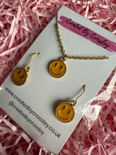 Load image into Gallery viewer, Yellow Happy Face Jewellery Set
