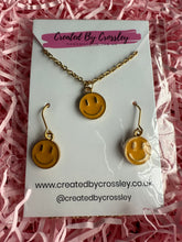 Load image into Gallery viewer, Yellow Happy Face Jewellery Set
