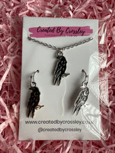 Load image into Gallery viewer, Crow Jewellery Set
