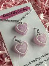 Load image into Gallery viewer, Purple Heart Jewellery Set
