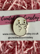 Load image into Gallery viewer, Seal Pin Badge
