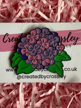Load image into Gallery viewer, Purple Flower Pin Badge

