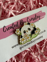 Load image into Gallery viewer, Flower Panda Pin Badge
