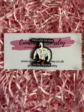 Load image into Gallery viewer, Funny Goose Pin Badge
