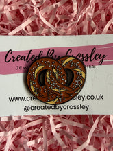 Load image into Gallery viewer, Pretzel Cat Pin Badge
