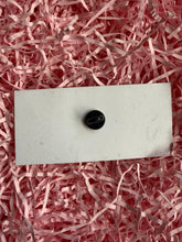 Load image into Gallery viewer, Purple Grapes Pin Badge

