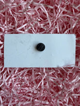 Load image into Gallery viewer, Fishbowl Cat Pin Badge
