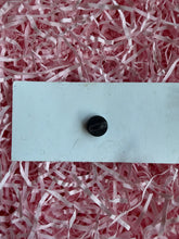 Load image into Gallery viewer, Black Cat Pin Badge
