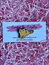 Load image into Gallery viewer, Orange Cat Pin Badge
