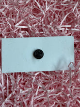 Load image into Gallery viewer, Bubble Tea Frog Pin Badge
