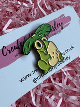 Load image into Gallery viewer, Frog Pin Badge
