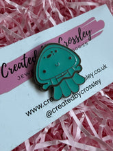 Load image into Gallery viewer, Jellyfish Pin Badge
