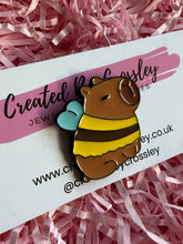 Load image into Gallery viewer, Bee Capybara Pin Badge
