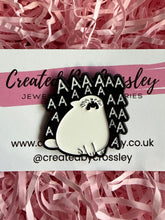 Load image into Gallery viewer, Screaming Cat Pin Badge
