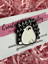 Load image into Gallery viewer, Screaming Cat Pin Badge
