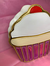 Load image into Gallery viewer, Cupcake Bag
