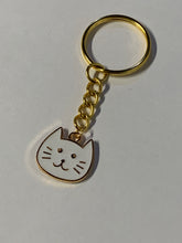 Load image into Gallery viewer, Cat Head Charm Keyring
